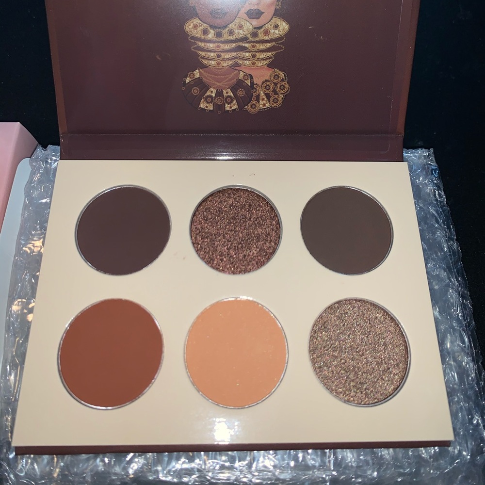 Juvia’s Place The Chocolates palette